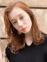 ピークアブー 銀座並木通り(PEEK-A-BOO) 【顔まわりデザインカット】フェザーバングのくびれミディ