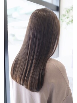 セラ ヘアデザイン(SELAh) 透明感と品のある大人グレージュ