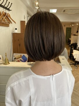 アミュレ(Amule) 大人の丸みショートシンプルでコンパクトな髪型梅ヶ丘豪徳寺