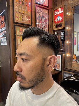 ヘアーデザイン スワロー(hair design Swallow) 七三スキンフェード