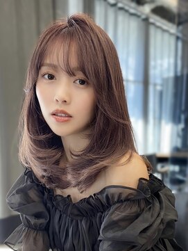 フォンズ(FONS) レイヤーカット/グレージュカラー/流れる顔周り/学割U24