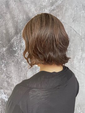 ヘアーラウンジ エゴ(Hair Lounge EGO) 【白髪ぼかし】ハイライトで明るい白髪染め　ブラウン　武蔵新城