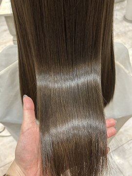 アルーシェ 心斎橋(Alushe) 艶髪ストレート