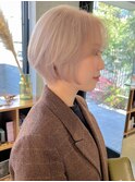 ホワイトベージュ/ショート/ブリーチカラー/ハンサムショート