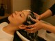 トップヘアー 本店(TOP HAIR)の写真/癒しの空間で、心身ともにリラックスしながら、Aujuaヘッドスパで健やかな頭皮へと導きます。