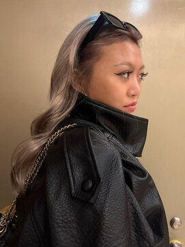 ビュートリアム265(BEAUTRIUM 265) ★海外風レイヤー/グレージュ/ミディアムレイヤー/全頭ブリーチ