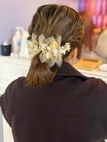 マリアバイアフロート(Maria by AFLOAT)&nbsp;華やかお呼ばれローポニー