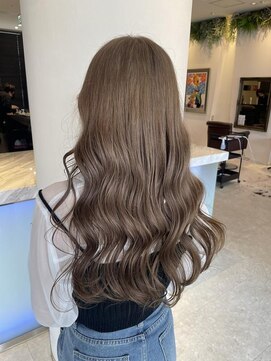 グラム 岡崎北店(gram) 大人ベージュ