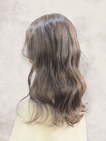 アッシュタカサキ(ash takasaki)&nbsp;透明感ミルクティーグレージュ小顔レイヤーセミロング秋カラー