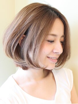 レウナ 外苑前(Reuna) 大人女子ひし形ボブ