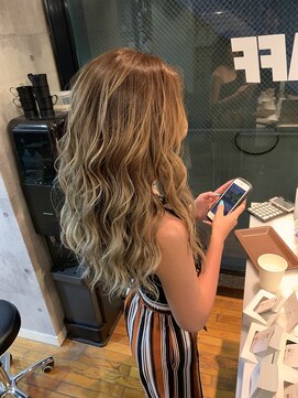 ラフ 難波店(LAFF) #黒髪#ボブルフ#ネビージュ#小顔#ワンレン