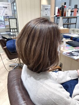 カシータ ヘア リゾート イオンモール熱田店(Casita hair resort) ハイライト×ショート×立体感×白髪ぼかし×柔らかい×似合わせ