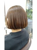 ミニボブ×ナチュラルベージュ