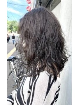 スリー(THREE) 不動の人気☆グレージュカラー×パーマスタイル【札幌】