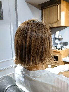サロンドエー(SALON DE A) 30代女性切りっぱなしボブ。【港南台駅/本郷台駅/洋光台駅】