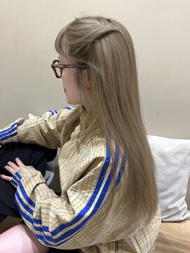 ネロ ヘアサロン ネイビー 渋谷(NERO HAIRSALON NAVY) 【近藤真帆】ミルクティーベージュ×レイヤー　ケアブリーチ