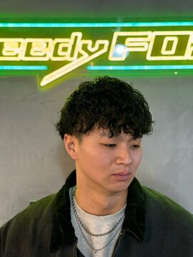 グリーディーフォックス 代々木(Greedy FOX) 波巻き/ハイライト/マッシュパーマ/ウルフ[シェービング]