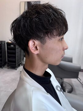 シエスタ(SIESTA) ニュアンスパーマ ツーブロックマッシュ 束感 メンズパーマ