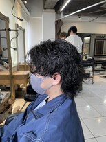 アイズ 海老名(AIZU)&nbsp;サーフカール　縦落ちツイスト　波巻きパーマ　ウルフパーマ