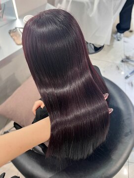 ユーフォリア 池袋東口駅前店(Euphoria) 【Euphoria MITSUKI】ワンカラーで上品なワインレッドカラー☆