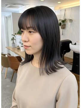 大人ミディアムレイヤー/レイヤーボブ/前髪あり/20代30代40代