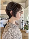 30代40代丸みショート大人ショート耳かけショートダークアッシュ