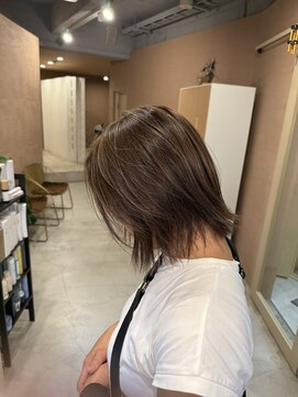 アット(at) ハイライト