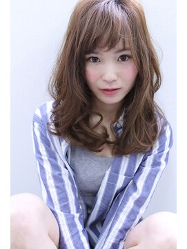 アトレ コウベ(Attrait KOBE) ランダムカールの小顔ミディアムパーマ