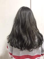 テイラー(Taylor)&nbsp;[Taylor] アッシュグレージュ×ふんわりコテ巻きロング