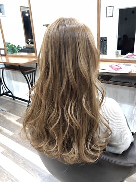 ヘアーアンドライフミルコ(miRuko) miRuko明るめベージュカラー