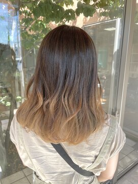 クロエ バイ ラヴィズム 小針店(CLOE by LUVISM) ベージュグラデカラー