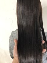 アンフィシュピトロワ(AnFye spi tlow)&nbsp;［AnFye］うねりを無くして縮毛矯正