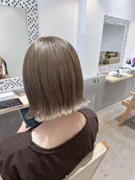 コレット 宇都宮(collet Gigi) 前髪/マチルダボブ/ピンクベージュ/インナーグレージュ/sena