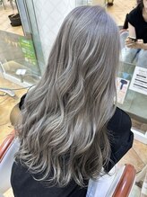 パリスパリ 西条店(PARIS PARI)&nbsp;ホワイトシルバーカラー
