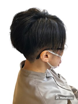 フレンズ 手稲店(friend's) アシンメトリー.ブロックカット