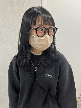 ニィ(2iee.) ブルーブラック