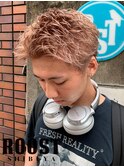 スパイキーショート×ピンクベージュ