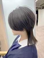 ユニ 江坂(Uni.)&nbsp;ウルフカット　メンズウルフ　センターパートウルフ