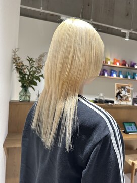 リル 茅ヶ崎(Liru:) 【Rina】ホワイトブロンド/黒髪/ボブルフ/ネビージュ/茅ヶ崎