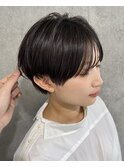 前髪あり耳掛け丸みくびれショートボブ20代30代40代50代60代