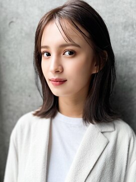 エインアンリー 明治神宮前(AIN.ANLY.) 薄めバングくせ毛風カール長めバングミディアムボブルフミニボブ