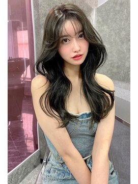 ランズ(LANDS) オリーブベージュ顔周りレイヤーカット 【韓国ヘア 大阪 梅田】