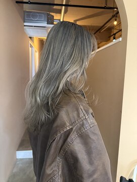 モクレン(mokuren.) シアーグレージュ