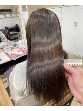アンジュベイナハ (Ange Bay NAHA) 髪質改善酸性ストレート