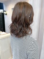 キャアリー(Caary)&nbsp;福山人気20代30代ゆるふわパーマミディ透明感アッシュブラウン