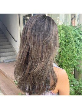 ジジ ヘアワークス(gigi hair works) highlight×gradation×smoky☆