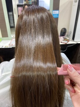 アット ヘアー(at hair) ツヤツヤ