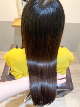 ジーナ 博多(Zina) 【Zina】うる艶髪/大人かわいい/カーキグレージュ/20代30代40代