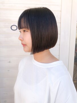 オーシャン(Ocean) ［OCEAN　Hair&Life]切りっぱなし☆ミニボブ☆ウェットヘア☆