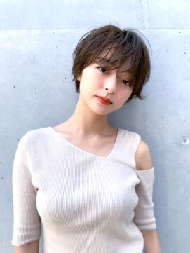 ホワイエ(Foyer) 大人ショート